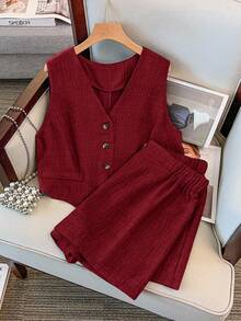 GlowEve CURVE 大码女式纯色 V 领无袖上衣，带口袋和短裤套装，时尚优雅的休闲装 - 紅色 - 查看 1