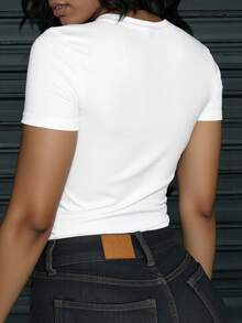 Rovax 女式口号印花性感 Y2K 短款修身短袖 T 恤 - 白色 - 查看 2