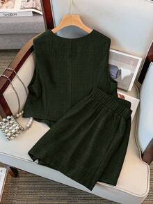 Cravure Plus Size Women's Solid Color V-Neck Sleeveless Top With Pockets And Shorts Set, Fashionable & Elegant Casual Outfit - Dark Green - View 2