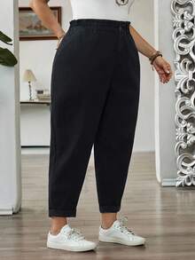 SHEIN CURVE+ 大码女式荷叶边腰袋锥形休闲牛仔裤 - 黑色 - 查看 8