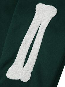 Manfinity EMRG Áo khoác Varsity cổ bẻ, tay dài, đơn hàng khuy, thường ngày, in chữ cho nam. Trang phục Halloween cho nam, Y2K, Thời trang đường phố, Trở lại trường, Quà tặng cho bạn trai Áo khoác xanh lá cây, Áo khoác Letterman, Áo khoác đua xe, Trang phục mùa đông cho nam, Quà tặng hoàn hảo cho bạn trai, Cực kỳ thời trang cho trang phục đường phố, Trường học & Halloween, Mùa thu - Nhiều màu - Xem 5