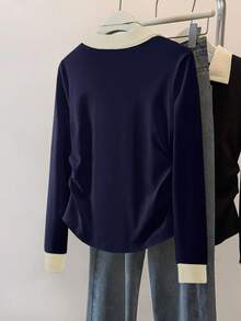 Franclia 撞色领 T 恤，领口和袖口有撞色饰边，腰部有褶饰，舒适 T 恤