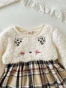 Cozy Pixies 女宝宝卡通猫咪图案圆领长袖收腰蓬松格子拼接连衣裙 - 卡其色 - 查看 4