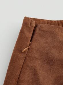 Vibekara Plus Size Brown Pleated Asymmetric Decorative Zipper Back Suede Fuzzy Short Skirt, Minimalist Commuter Style, Autumn/Winter - Brown - View 6