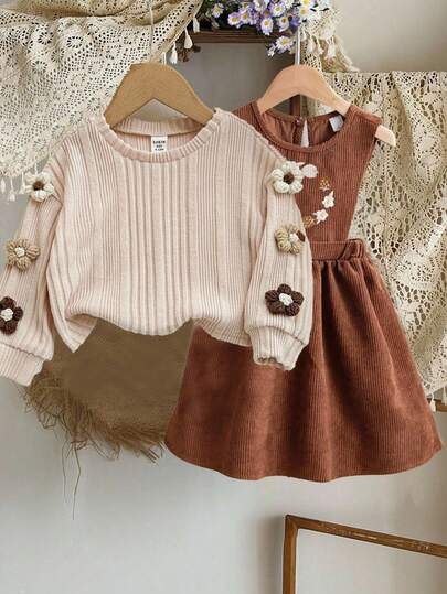1件装可爱女婴休闲简约复古T恤，饰有可爱的立体花朵图案。采用抓绒条纹面料制成。适合生日派对、晚宴、演出、婚礼、洗礼和开幕式等场合。适合日常穿着、上学、旅行，也适合秋冬季节。秋季棕色复古长袖上衣，秋季必备T恤。