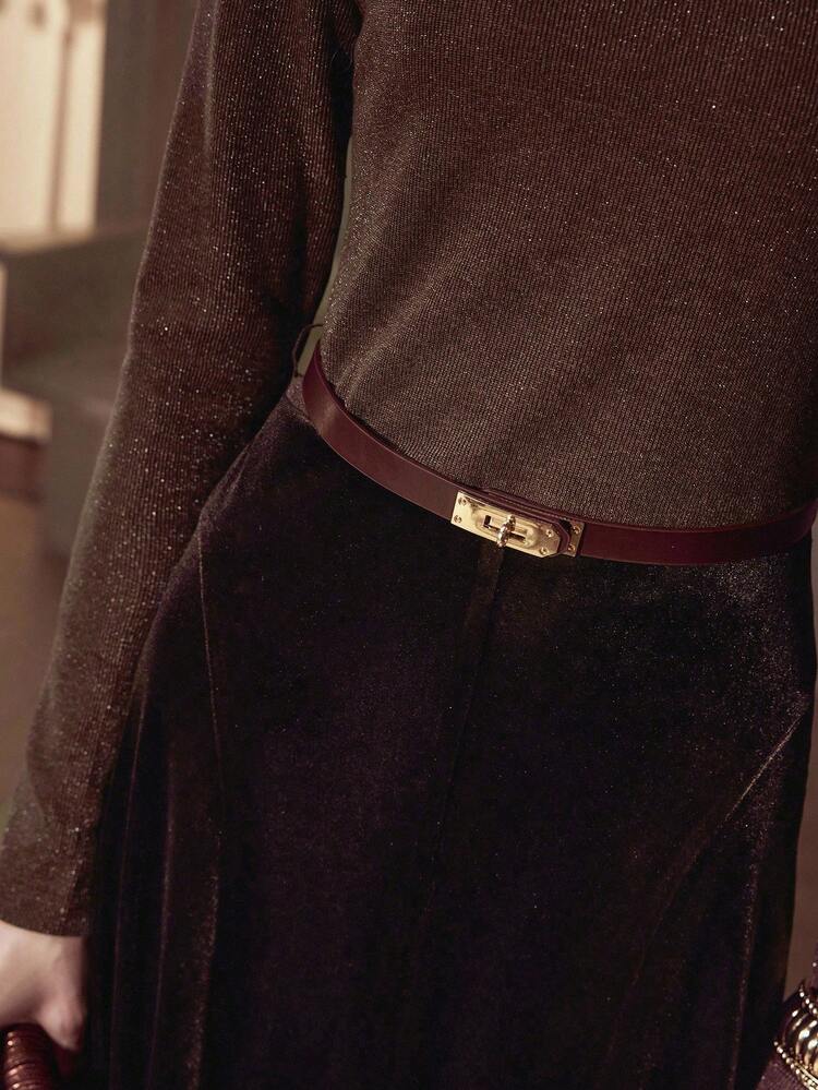 ROBE ÉVASÉE EN VELOURS VINTAGE AVEC TAILLE CINTRÉE POUR FEMMES, COLLECTION AUTOMNE/HIVER