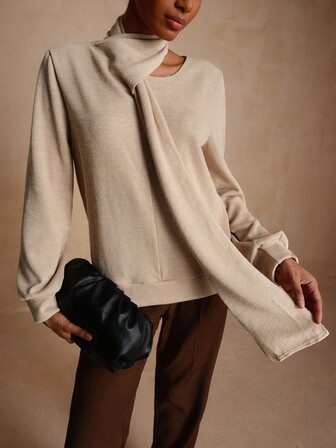 Vesra Damtröja med långärmad, ribbad krage och enfärgad minimalistisk design för avslappnad användning