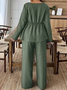 Weeklong Conjunto de 2 piezas de top de manga larga con cuello cuadrado y pantalones de unicolor talla grande - Verde militar - Ver 2