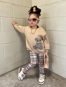 Bộ đồ thể thao thu đông cho bé gái, áo nỉ cổ tròn dệt kim họa tiết gấu và quần legging kẻ caro - Màu Khaki - Xem 4