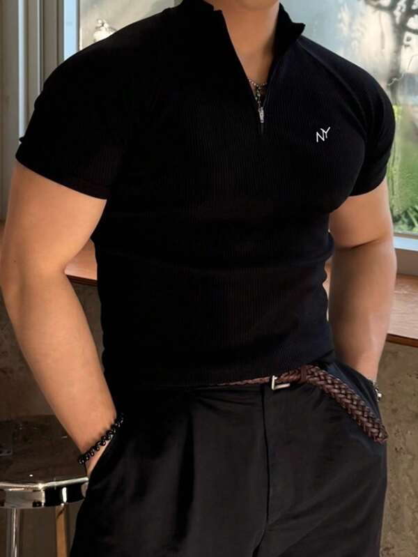 DAZY Camiseta negra ajustada para hombre con bordado de letras, verano