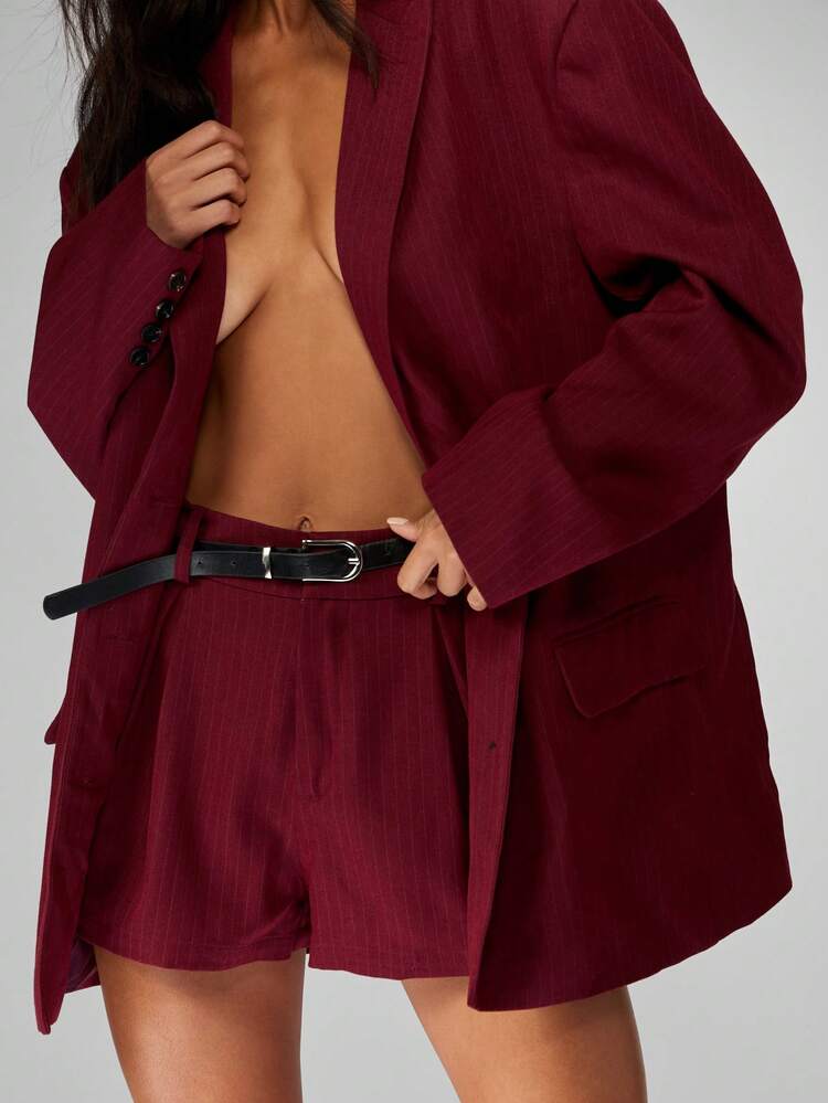 MISSGUIDED Blazer oversize à rayures fines avec short taille haute