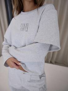 MUSERA Sweat-shirt-shirt col rond à double couche avec logo "Musera" brodé. Top , élégant, classe et sexy pour les sorties d'automne, les soirées de Noël, etc.