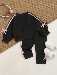 SHEIN Playful Pals 2 件套女婴针织休闲装，紫色可爱领结长袖运动衫和裤子套装，优质面料，时尚休闲风格，适合外出和通勤 - 黑色 - 查看 2