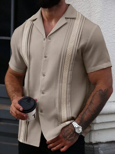 Manfinity CasualCool Camicia da uomo con maniche corte, in tessuto jacquard simile al lino, con inserti a nastro plissettati, camicia casual da uomo versatile per uso esterno, ottimo regalo per il fidanzato o il marito