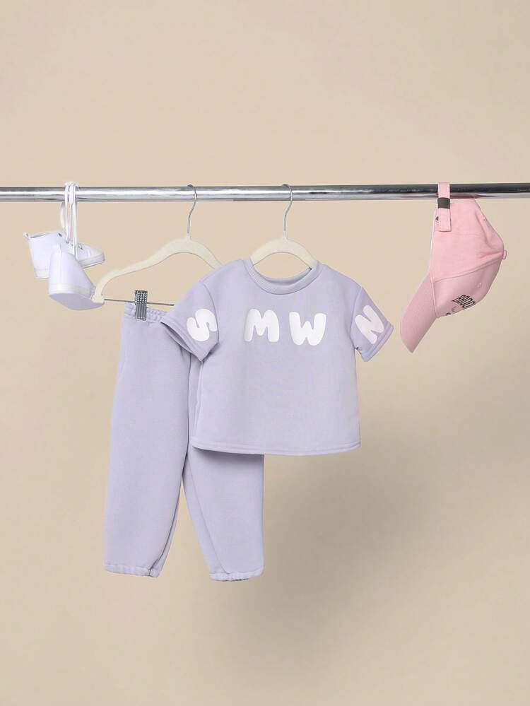 Set coordinato con t-shirt e jogger con logo SUMWON