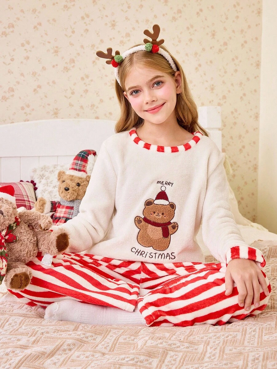 SHEIN 女童双面法兰绒圣诞熊刺绣条纹圆领睡衣套装 - 米色 - 查看 1