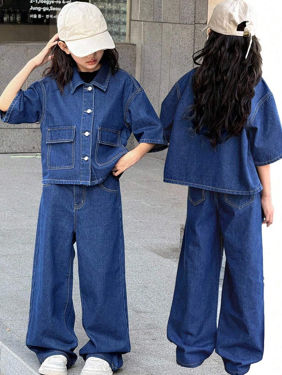 SHEIN Bộ đồ hai mảnh thời trang Y2k cổ điển mát mẻ dành cho bé gái tuổi teen, áo sơ mi denim xanh đậm rộng rãi có thiết kế túi và cạp chun bán co giãn, quần jean rộng rãi và thoải mái cho bé gái tuổi teen, quần áo mặc hàng ngày mềm mại cho bé gái tuổi teen, trang phục rave mùa hè và mùa thu cho bé gái tuổi teen, trang phục lễ hội và bãi biển, trang phục dạo phố, quần áo đi học - Rửa trung bình - Xem 1