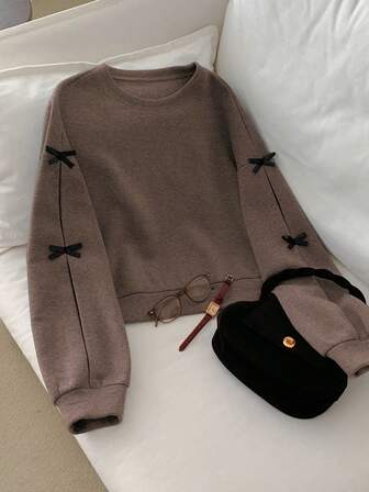 DAZY Contrast Color Bow Decor Round Neck Loose Fit Women Sweatshirt Fall/Winter