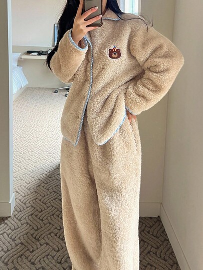 DAZY 2pcs Coral Fleece Pajama Set With Embroidered Bear Patch, Women Sleepwear For Autumn/Winter, Fall Clothes