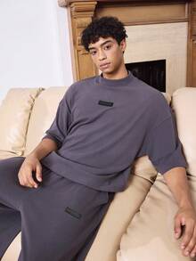 SWAVVY 2 件男士标准尺寸休闲 T 恤和裤子套装，灰色，夏季 - 灰色 - 查看 3