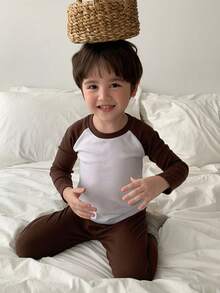 DAZY Conjunto de pijama de pantalón y top de manga raglán de color contrastante para niño, otoño/primavera - Café integral - Ver 3