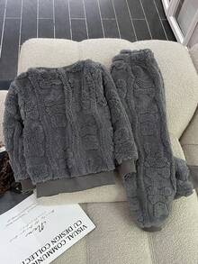 Young Boy 2-Piece Outfit,Soft Fleece Pullover Sweater With Cute Bear Jacquard Pattern & Drawstring Pants,Autumn,Family Matching Casual Loungewear Set - Grey - View 2