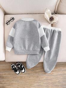 SHEIN Genkimix Kids 2pcs/Set Young Boy Casual Colorblock Letter Print Polo Collar Sweatshirt And Sweatpants, Cute & Fashionable School Style Kids Outfit 4-7 Years Old, Suitable For Photography, Party In Autumn/Winter Fall - Grey - View 2