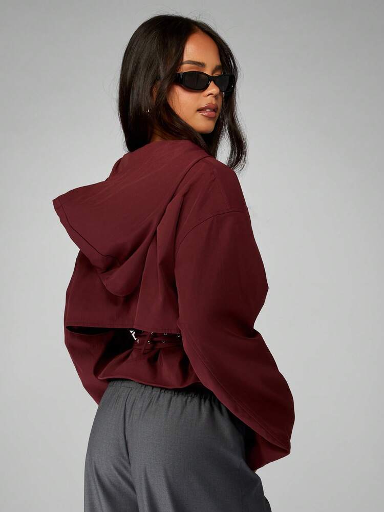 MISSGUIDED Double Breasted Hooded Trench Coat With Eyelet Belt Cropped Length Burgundy Fall Winter Fashion Statement Piece Outerwear Modern Contemporary Design