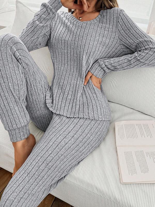 SHEIN Damen Gerippter Fleece V-Ausschnitt Lässig Loungewear Set, Langarm Oberteil und Hose, geeignet für Nachtwäsche oder Outerwear, Herbst Winter Kleidung