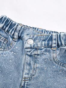 SHEIN 年轻女孩牛仔裤，中度水洗蓝色，街头风格休闲度假，Y2K 设计，不对称松紧腰身，基本款口袋，按扣装饰，水钻点缀，宽松直筒裤腿，柔软棉质牛仔布，无弹力，适合日常穿着、通勤、郊游、派对，秋冬新品