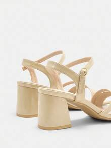 CUCCOO CURVES Plus Size Women's Wide Width Casual Sandals, Suitable For Outdoor, Vacation And Daily Wear In Summer