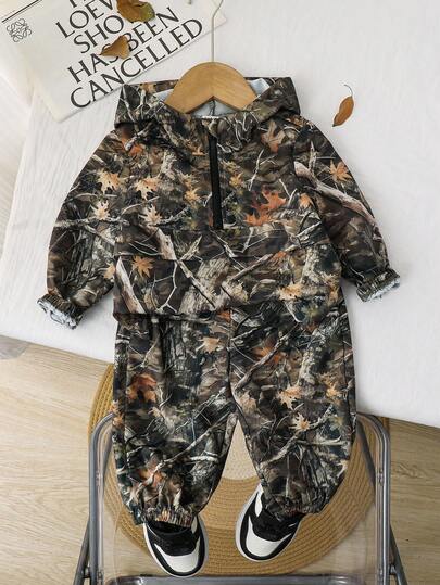 SHEIN 2pcs/Set Baby Boy/Girl Casual Vintage College Style Brown Letter Print Pattern Stand Collar Hooded Jacket And Jogger Pants Set, Fashionable & Cool, Suitable For Spring/Autumn