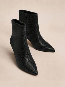 Rosivie Women's Fashion Commuter Solid Color Textured Pointed Toe Mid-Calf Boots - Black - View 3