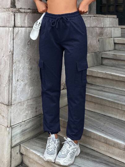 SHEIN Women's Solid Color Drawstring Waistband Casual Shorts With Pockets