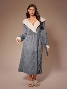 Lazeform Lazeform Color Block Hooded Long Sleeve Fleece Belted Robe For Women, Fall Winter, Cozy Outfit, Fluffy