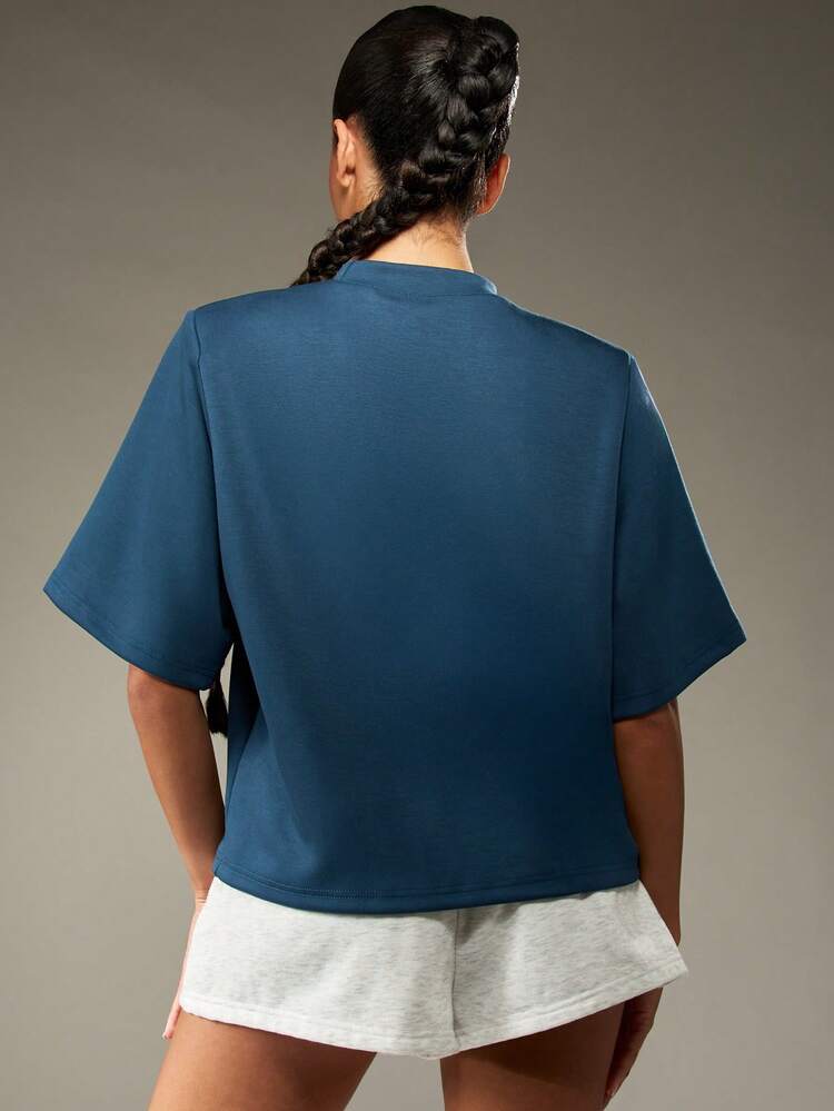 MISSGUIDED Oversized Scuba T Shirt With Shoulder Pad Detail Draped High Neck Relaxed Casual Loungewear Essential Fall Winter Basic Comfortable Tee