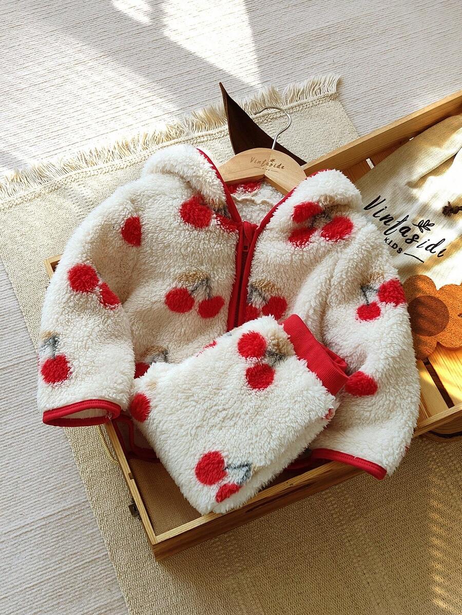 Vintaside Kids 2 件套女婴冬季新款 2025 人造毛皮樱桃印花下摆和衣领红色拉链连帽开衫和宽松袖口裤休闲装 - 彩色 - 查看 1