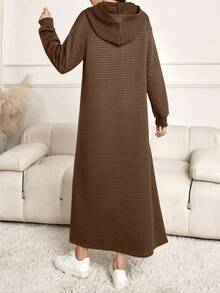 Lacomfia 女士休闲通勤简约纯色纹理面料半扣连帽长款运动衫连衣裙 - 棕色 - 查看 3