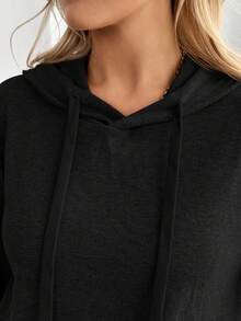 SHEIN Robe de maternité unie à manches longues, épaules dénudées, à capuche avec cordon de serrage, ajustée et décontractée, pour l'automne - Noir - Voir 7