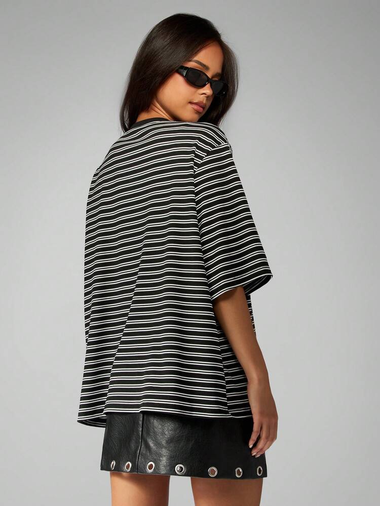 MISSGUIDED リラックスフィット クルーネック オーバーサイズTシャツ クラシックストライプデザイン カジュアルルーズスタイル ベーシック 日常必需品 半袖 夏 ホリデー