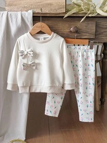 SHEIN 6 Monate-3 Jahre Baby Herbst Outfit für Mädchen 2 Stücke/Set, Lässig Stil Langarm-Oberteil & Blumen-Druck Lange Hose