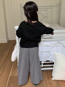 DAZY 2 件套年轻女孩圆领印花长袖 T 恤 + 格纹编织家居服套装，秋季 - 黑與白 - 查看 4