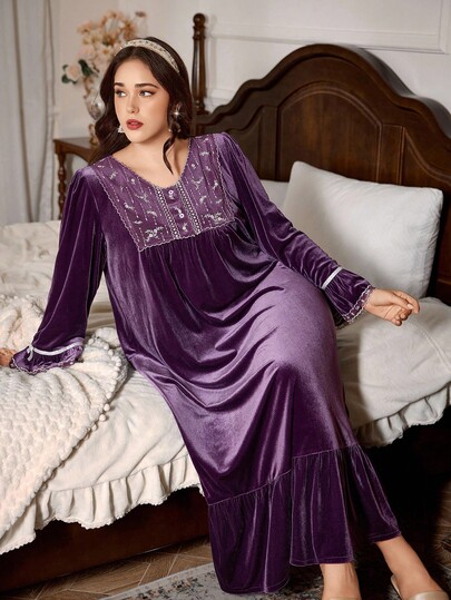 PalaceNights Plus Size Women Vintage Palace Style Embroidered Velvet Long Sleeve Nightgown, Purple Night Gown Sleepwear, Winter