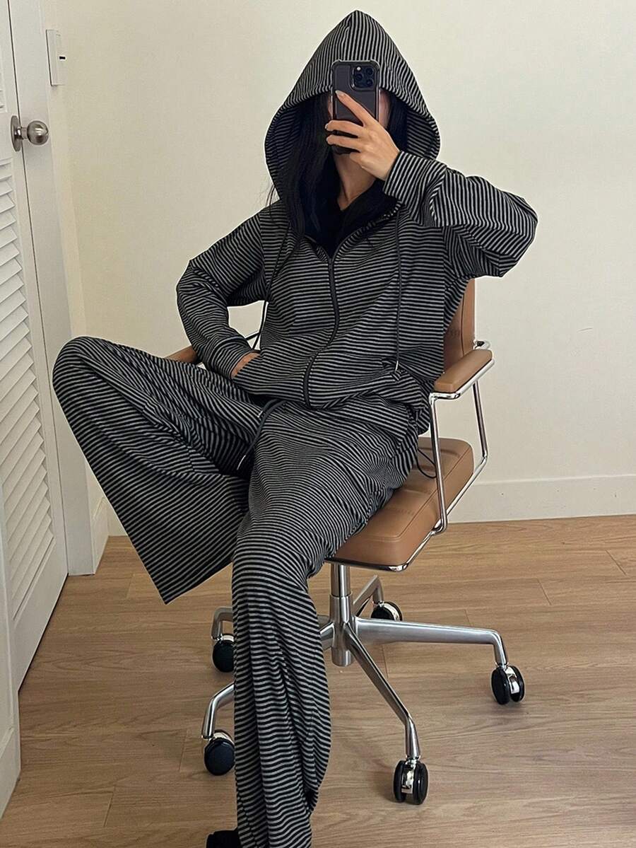 DAZY Women's Casual Striped Fleece Hooded Loose Loungewear Set, Autumn/Winter Pajama, Cozy Outfit, Fall Clothes