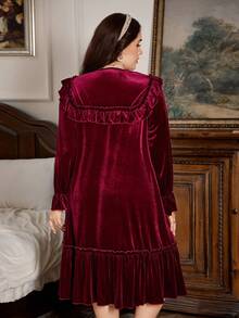 PalaceNights Plus Size Women's Vintage Velvet Nightgown, Palace Style Lace Patchwork Ruffle Trim Open Front Long Dress, Autumn/Winter Night Gown Women Plus Size Night Dress Plus Size Night Gown Plus Size Curve Velvet Dress For Women, Moo Moo Night Dress - Burgundy - View 2