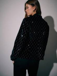Nöista 女士正式套装，配有抛光皮革西装领、绗缝缝线和天鹅绒上闪亮的钻石装饰；奢华天鹅绒西装和晚礼服，是商务宴会和高端活动的理想之选；适合秋季、冬季、万圣节和春季场合。 - 黑色 - 查看 5