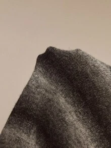 ATUI Studio 女款条纹复古圆领长袖针织衫，时尚简约百搭休闲风秋季女宽松针织衫 - 灰色 - 查看 6