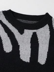 SHEIN كنزة صوفية كنزة مصنوعة من نسيج جاكار مطبوع بحرف ملون للمراهقين الذكور، بطراز كلاسيكي جامعي، مريحة وأنيقة، متعددة الاستخدامات وعملية، من قماش ناعم، مناسبة للارتداء اليومي، المدرسة، الخروجات، الأنشطة الخارجية، جميع الفصول - الأسود - مشاهدة 4