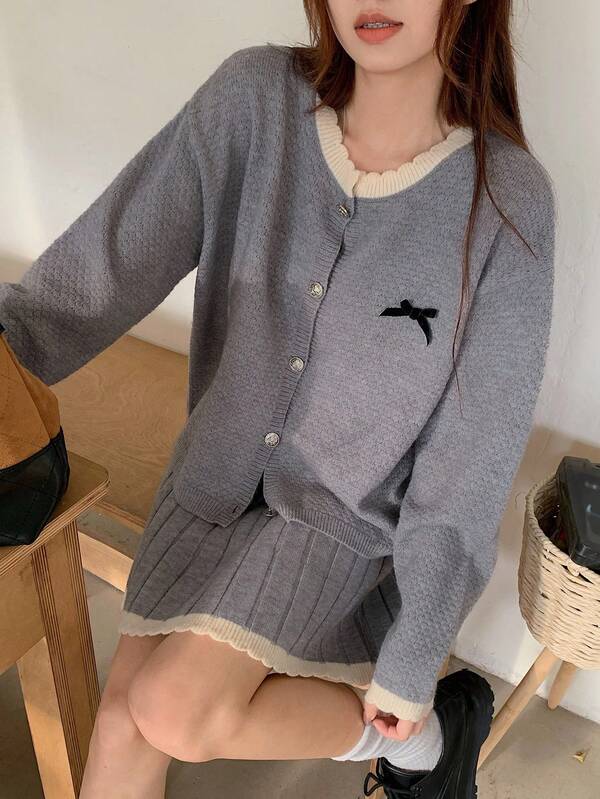DAZY Women's Round Neck Cardigan Sweater With Bow Decor And Short Skirt, Casual Colorblock 2-Piece Set Fall/Winter