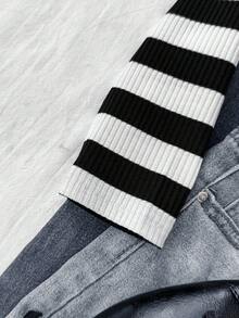 青少年女孩条纹罗纹撞色二合一纽扣腰部褶皱针织弹力长袖圆领 T 恤，休闲、居家、返校季